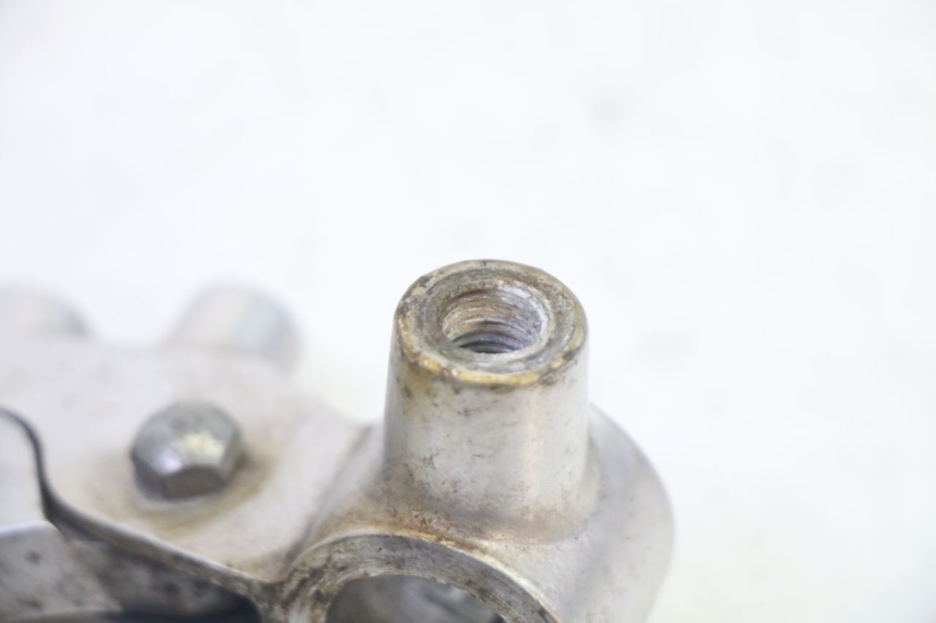 photo de DŹWIGNIA HAMULCA LEWA HYOSUNG GV AQUILA 125 (2000 - 2009) - Inny kąt widzenia