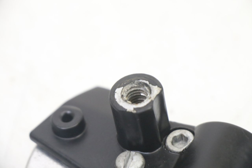 photo de DŹWIGNIA HAMULCA LEWA PIAGGIO FLY 2T 50 (2004 - 2017) - Inny kąt widzenia