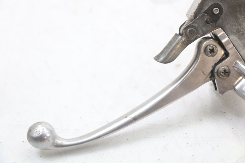 photo de DŹWIGNIA HAMULCA LEWA HONDA NES AROBASE 125 (2000 - 2003) - Szczegół części