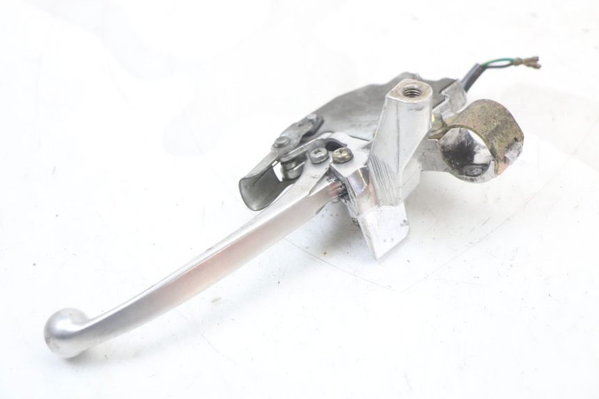 photo de DŹWIGNIA HAMULCA LEWA HONDA NES AROBASE 125 (2000 - 2003) - Zbliżenie techniczne