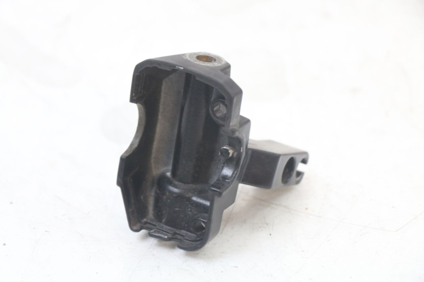 photo de DŹWIGNIA HAMULCA LEWA PEUGEOT KISBEE 2T 50 (2010 - 2017) - Inny kąt widzenia