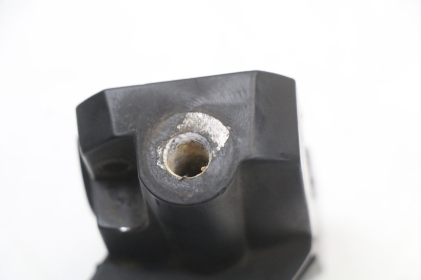 photo de DŹWIGNIA HAMULCA LEWA PEUGEOT KISBEE 4T 50 (2018 - 2022) - Zbliżenie techniczne