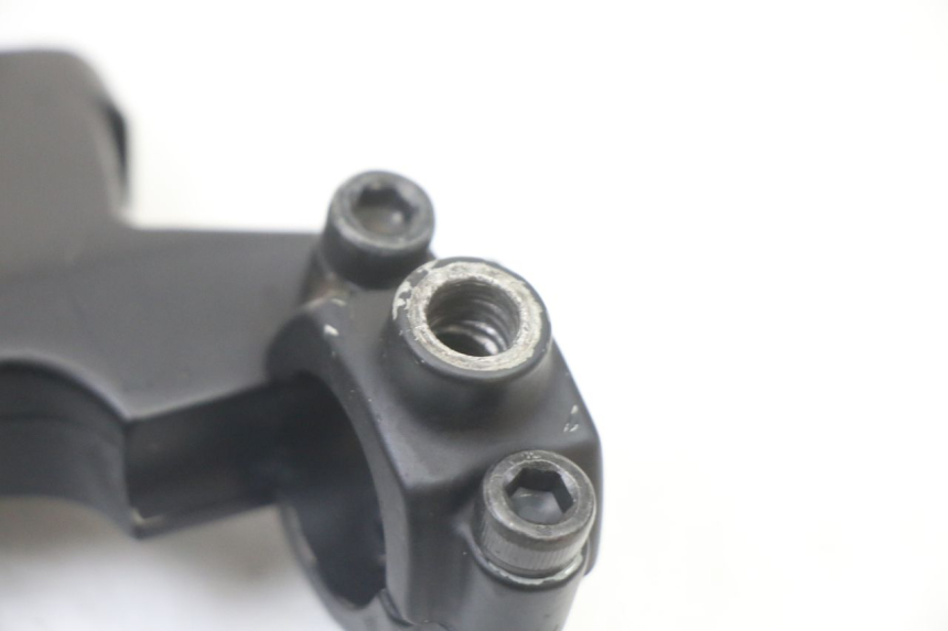 photo de DŹWIGNIA HAMULCA LEWA MBK OVETTO ONE 2T 50 (2013 - 2017) - Zbliżenie techniczne