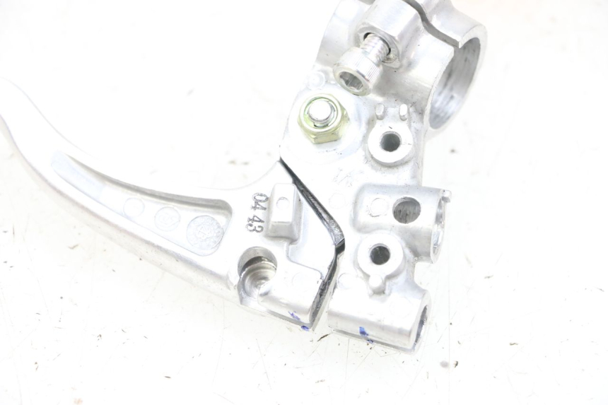 photo de DŹWIGNIA HAMULCA LEWA YAMAHA NEO'S CORE 1 (2022 - 2026) - Zbliżenie techniczne