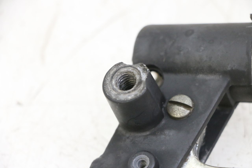 photo de DŹWIGNIA HAMULCA LEWA PIAGGIO VESPA LX 150 (2005 - 2013) - Zbliżenie techniczne