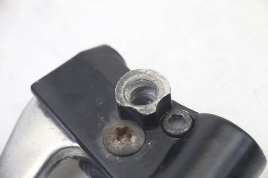 photo de DŹWIGNIA HAMULCA LEWA PIAGGIO ZIP 4T 50 (2018 - 2020) - Zbliżenie techniczne