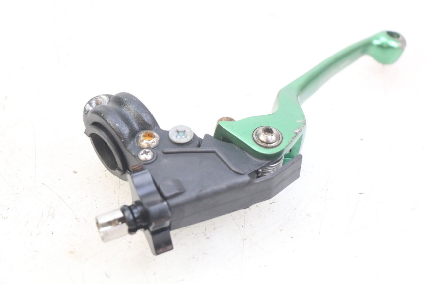 photo de DŹWIGNIA HAMULCA LEWA YCF PILOT 125 - Zbliżenie techniczne