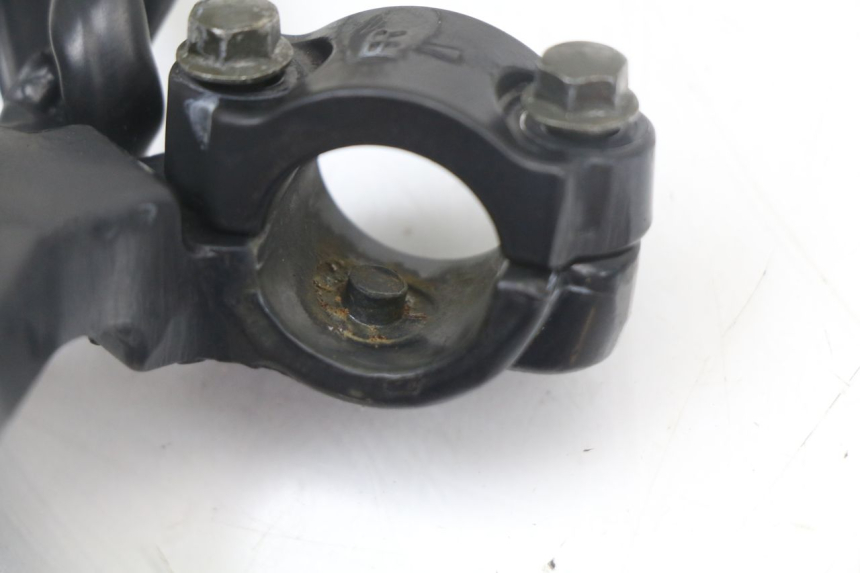 photo de DŹWIGNIA HAMULCA LEWA KYMCO SUPER 8 4T 50 (2018 - 2020) - Inny kąt widzenia