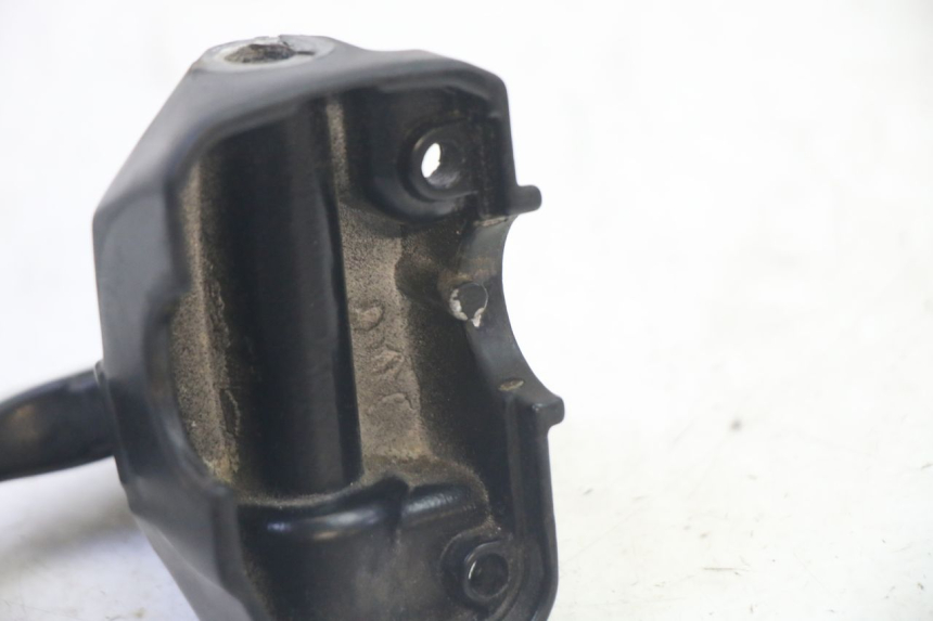 photo de DŹWIGNIA HAMULCA LEWA PEUGEOT VIVACITY NEW 4T 50 (2008 - 2017) - Zbliżenie techniczne