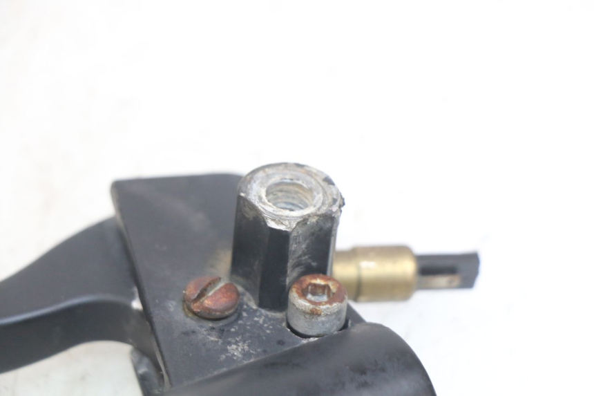 photo de DŹWIGNIA HAMULCA LEWA PIAGGIO ZIP 2T 50 (2009 - 2019) - Inny kąt widzenia