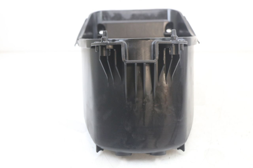 photo de KUFER POD SIEDZENIEM SUZUKI ADDRESS 110 (2015 - 2020) - Zoom stanu zużycia