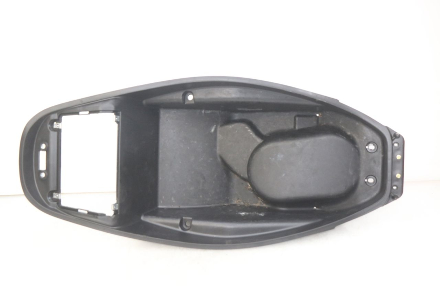 photo de KUFER POD SIEDZENIEM KYMCO AGILITY 16+ 4T 50 (2018 - 2023) - Widok główny