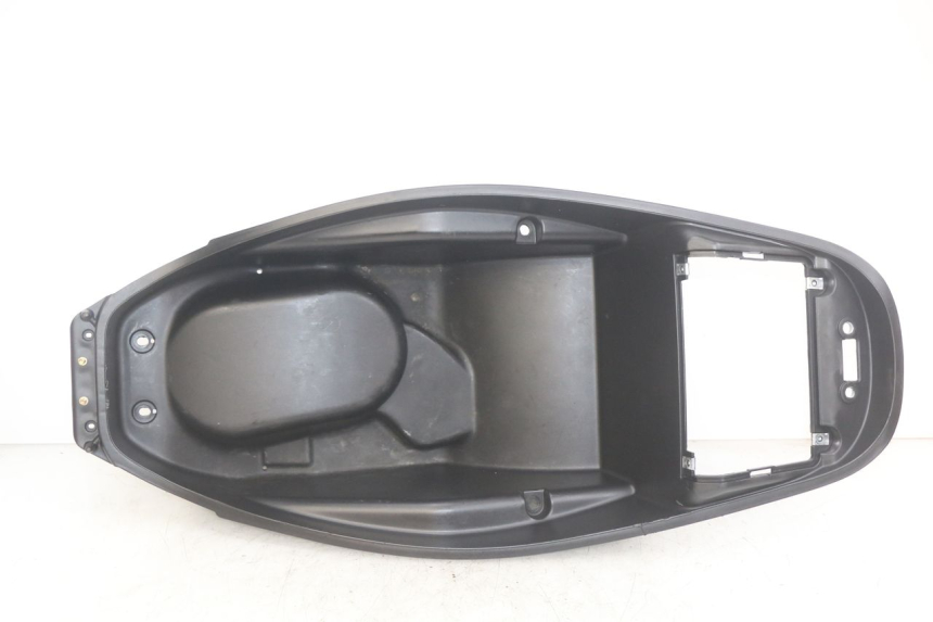 photo de KUFER POD SIEDZENIEM KYMCO AGILITY 16+ 4T 50 (2018 - 2023) - Widok główny