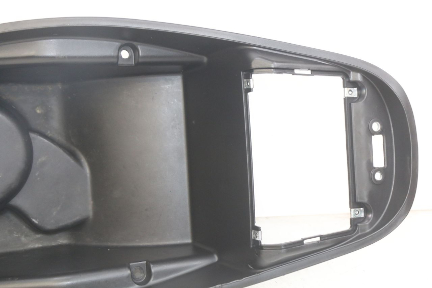 photo de KUFER POD SIEDZENIEM KYMCO AGILITY 16+ 4T 50 (2018 - 2023) - Widok ogólny