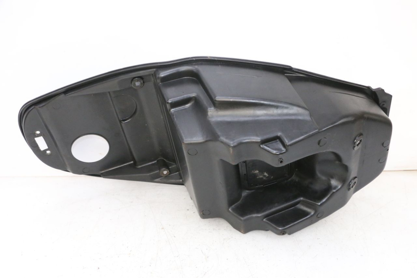 photo de KUFER POD SIEDZENIEM KYMCO AGILITY CITY 4T 50 (2008 - 2016) - Inny kąt widzenia