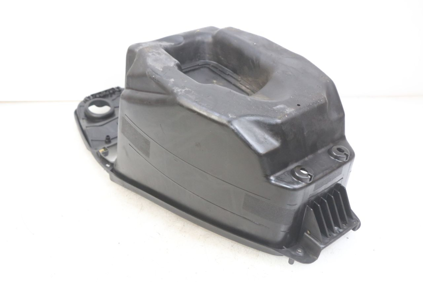 photo de KUFER POD SIEDZENIEM KYMCO AGILITY RS 4T 50 (2009 - 2013) - Szczegół części