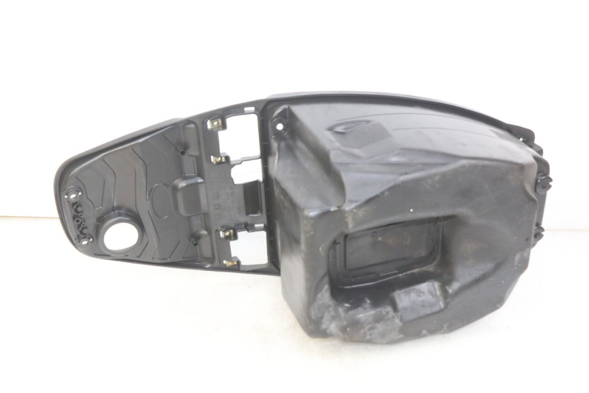 photo de KUFER POD SIEDZENIEM KYMCO AGILITY RS 4T 50 (2009 - 2013) - Inny kąt widzenia