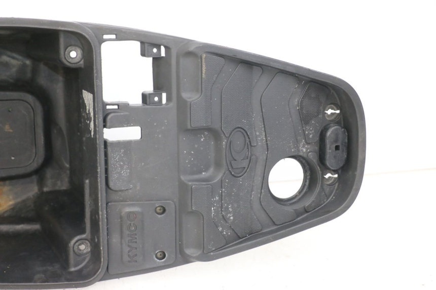 photo de KUFER POD SIEDZENIEM KYMCO AGILITY RS 4T 50 (2009 - 2013) - Widok ogólny