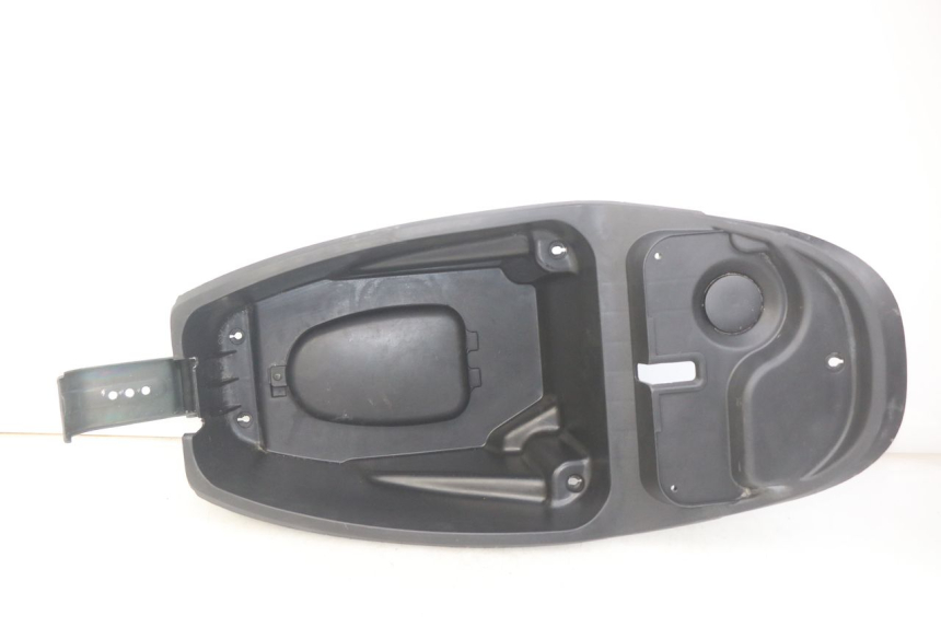 photo de KUFER POD SIEDZENIEM ECCITY ARTELEC 670 1 (2013 - 2017) - Szczegół części