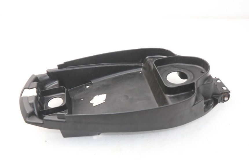 photo de KUFER POD SIEDZENIEM MBK BOOSTER SPIRIT 50 (2004 - 2017) - Inny kąt widzenia