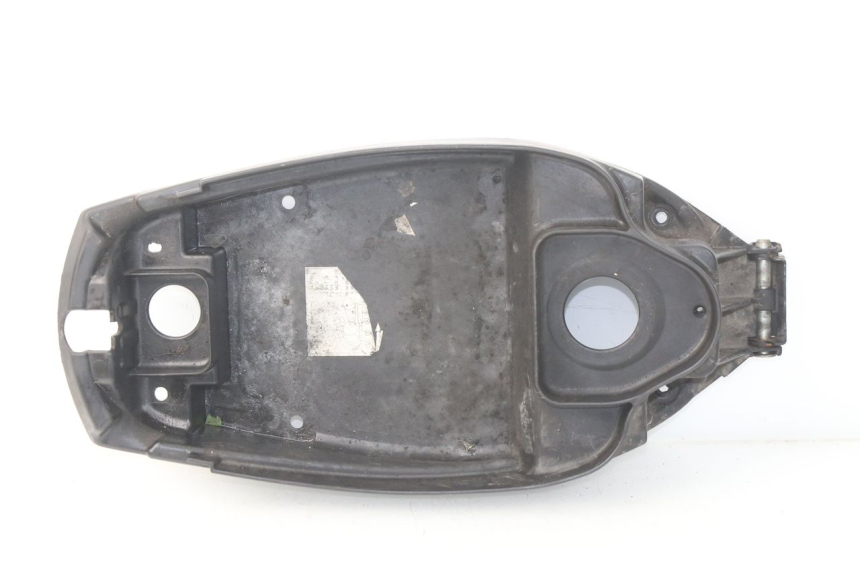 photo de KUFER POD SIEDZENIEM MBK BOOSTER SPIRIT 50 (2004 - 2017) - Widok główny