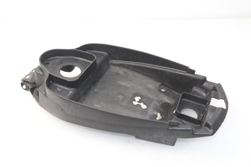 photo de KUFER POD SIEDZENIEM MBK BOOSTER SPIRIT NAKED 50 (2004 - 2017) - Zbliżenie techniczne