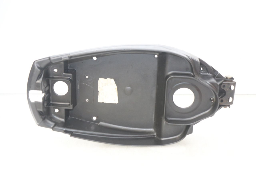 photo de KUFER POD SIEDZENIEM MBK BOOSTER SPIRIT NAKED 50 (2004 - 2017) - Szczegół części