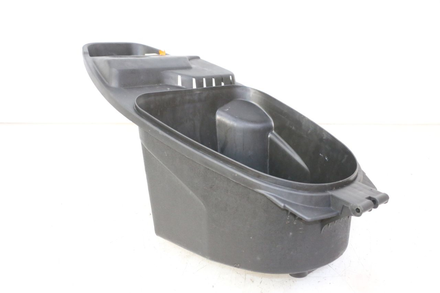 photo de KUFER POD SIEDZENIEM MOTRON BREEZY 4T 50 (2021 - 2025) - Zbliżenie techniczne