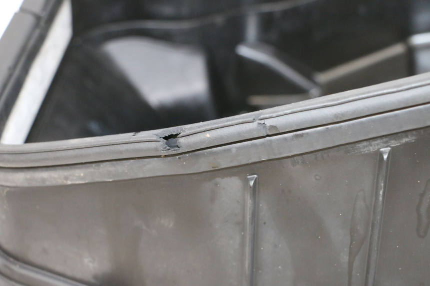 photo de KUFER POD SIEDZENIEM SUZUKI BURGMAN 650 (2013 - 2020) - Punkty mocowania