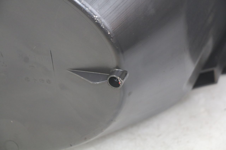 photo de KUFER POD SIEDZENIEM YAMAHA BW'S BWS 125 (2010 - 2013) - Zoom stanu zużycia