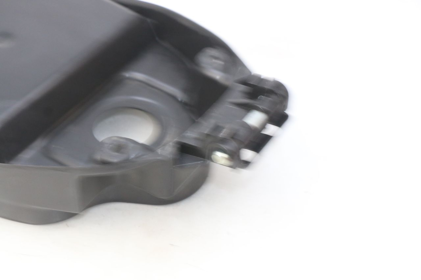 photo de KUFER POD SIEDZENIEM YAMAHA BW'S EASY 50 (2013 - 2016) - Zoom stanu zużycia