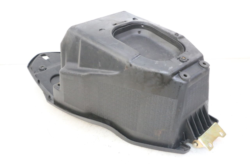 photo de KUFER POD SIEDZENIEM ORCAL CAVARO 4T 50 (2019 - 2023) - Zbliżenie techniczne