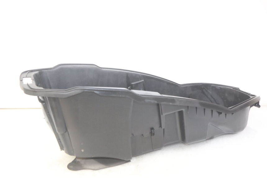 photo de KUFER POD SIEDZENIEM PEUGEOT CITYSTAR AIR 125 (2014 - 2017) - Inny kąt widzenia