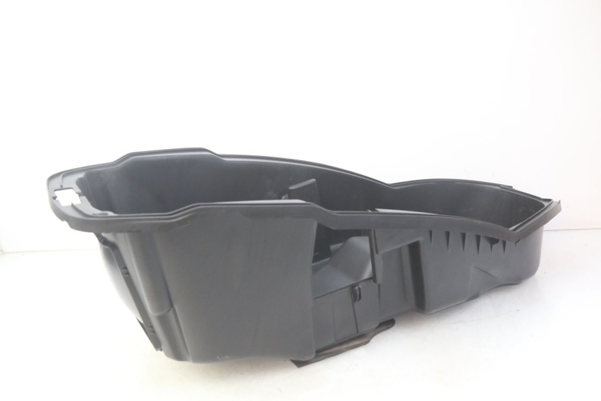 photo de KUFER POD SIEDZENIEM PEUGEOT CITYSTAR 125 (2011 - 2017) - Punkty mocowania