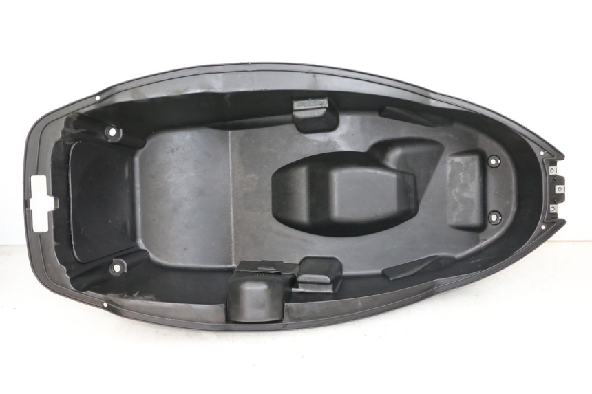 photo de KUFER POD SIEDZENIEM PEUGEOT CITYSTAR 50 (2013 - 2017) - Widok główny