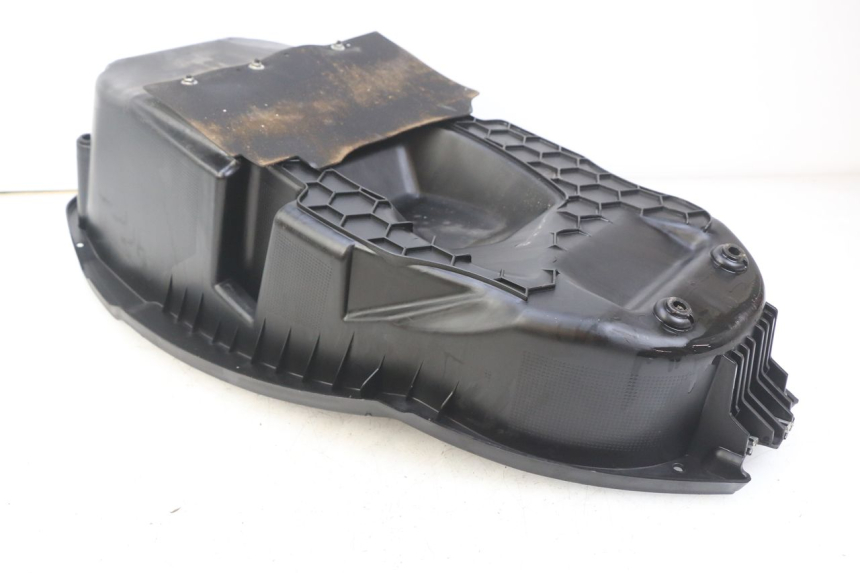 photo de KUFER POD SIEDZENIEM PEUGEOT CITYSTAR IE 2T 50 (2018 - 2021) - Zoom stanu zużycia