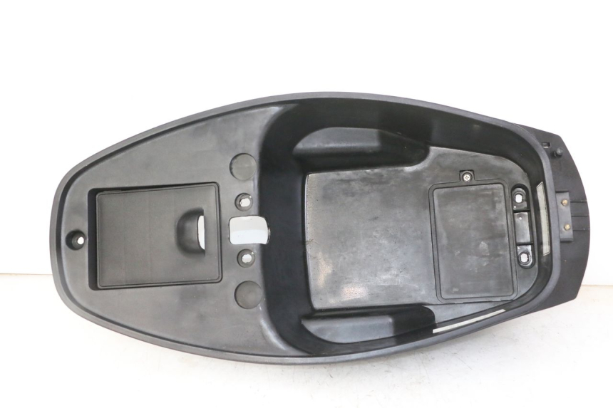 photo de KUFER POD SIEDZENIEM DAELIM BESBI 125 (2007 - 2008) - Widok główny