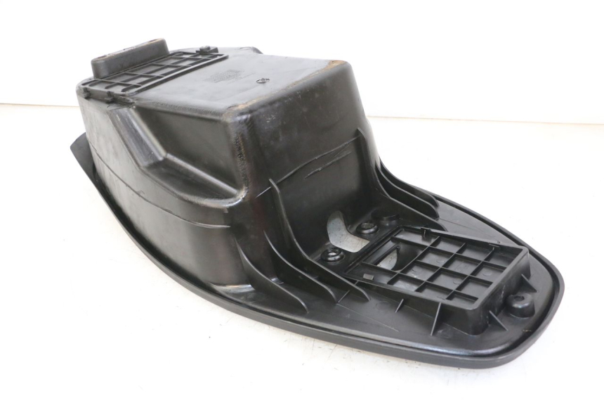 photo de KUFER POD SIEDZENIEM DAELIM BESBI 125 (2007 - 2008) - Zoom stanu zużycia