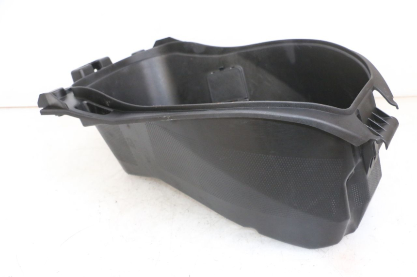 photo de KUFER POD SIEDZENIEM PEUGEOT DJANGO 4T 50 (2014 - 2019) - Inny kąt widzenia