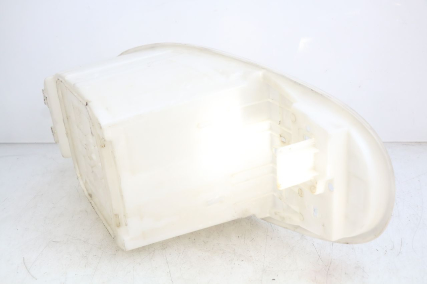 photo de KUFER POD SIEDZENIEM EASY WATTS E-OPAI 1 (2019 - 2024) - Zoom stanu zużycia