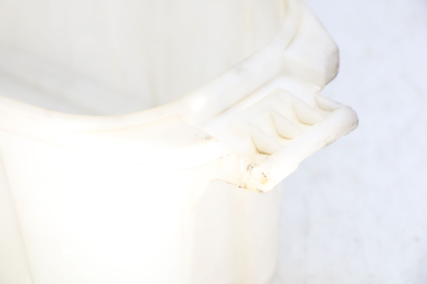 photo de KUFER POD SIEDZENIEM EASY WATTS E-OPAI 1 (2019 - 2024) - Punkty mocowania