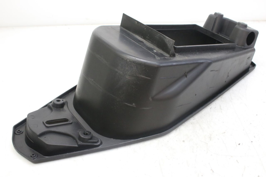 photo de KUFER POD SIEDZENIEM WAYSCRAL E-SPEED 1 (2022 - 2024) - Zoom stanu zużycia