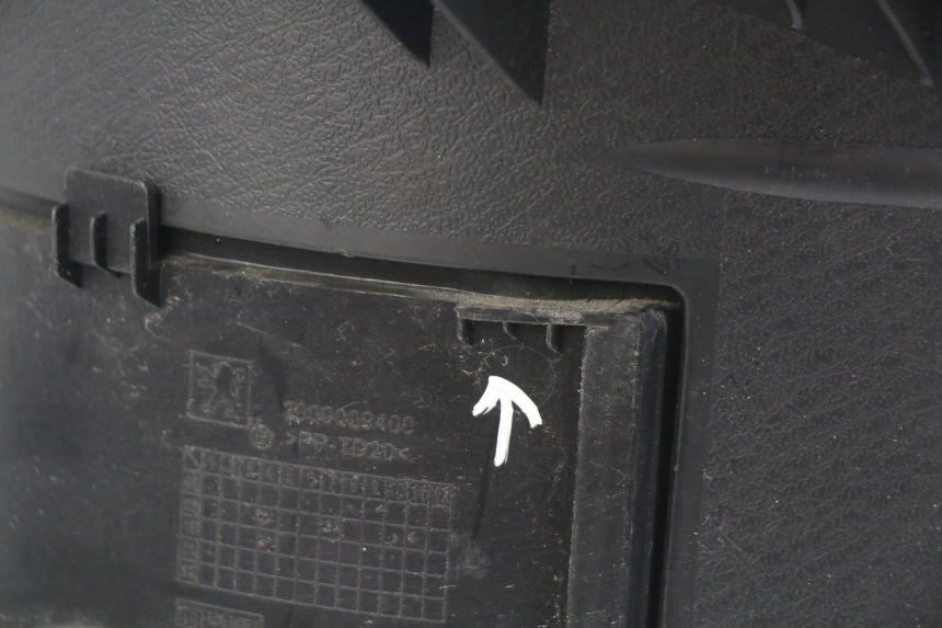 photo de KUFER POD SIEDZENIEM PEUGEOT E-VIVACITY 1 (2012 - 2018) - Inny kąt widzenia