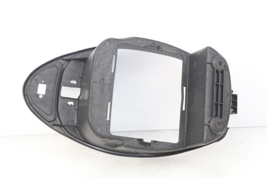 photo de KUFER POD SIEDZENIEM EFUN E2GO 1 (2017 - 2021) - Inny kąt widzenia