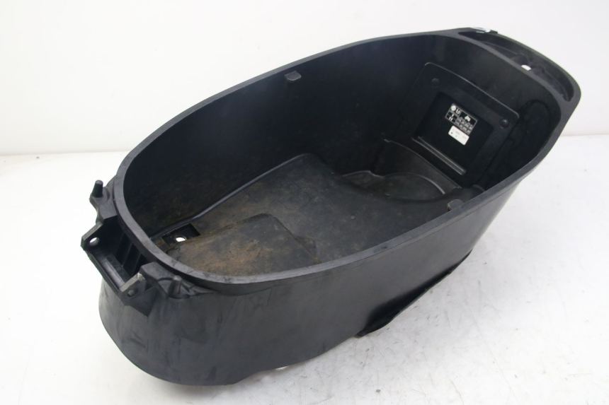 photo de KUFER POD SIEDZENIEM YAMAHA D'ELIGHT DELIGHT 125 (2017 - 2020) - Inny kąt widzenia