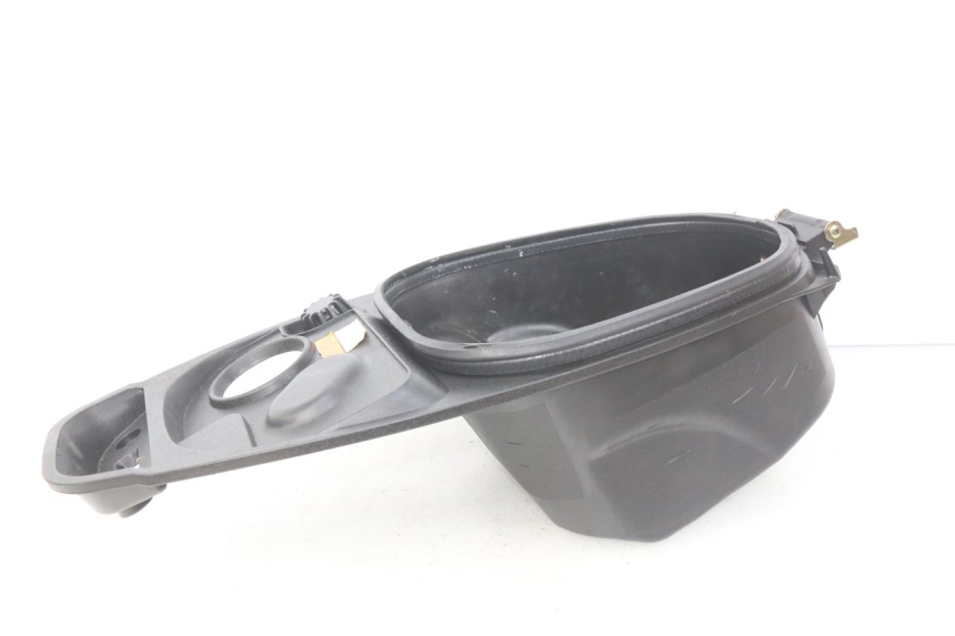 photo de KUFER POD SIEDZENIEM JM MOTORS EVOLIS 4T 50 (2018 - 2022) - Zbliżenie techniczne