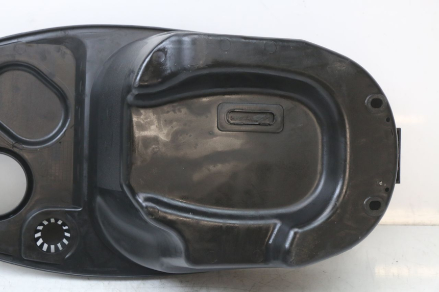 photo de KUFER POD SIEDZENIEM JM MOTORS EVOLIS 4T 50 (2018 - 2022) - Punkty mocowania