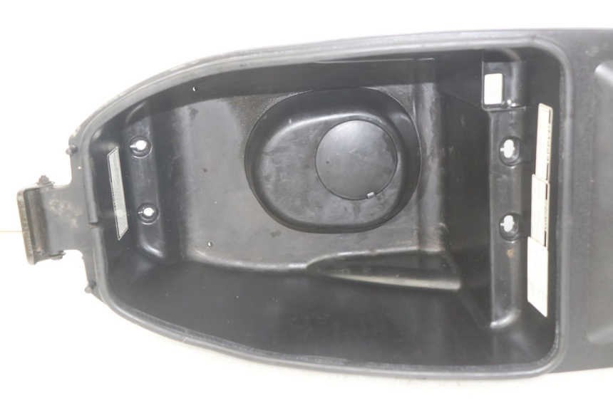 photo de KUFER POD SIEDZENIEM SYM FIDDLE 2 50 (2008 - 2013) - Zbliżenie techniczne