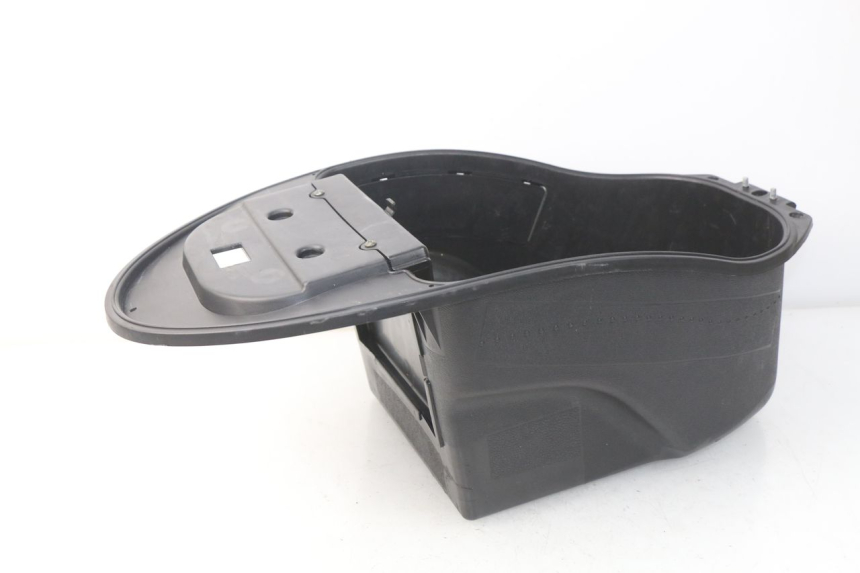 photo de KUFER POD SIEDZENIEM EUROCKA FIFTY 50 (2013 - 2022) - Inny kąt widzenia