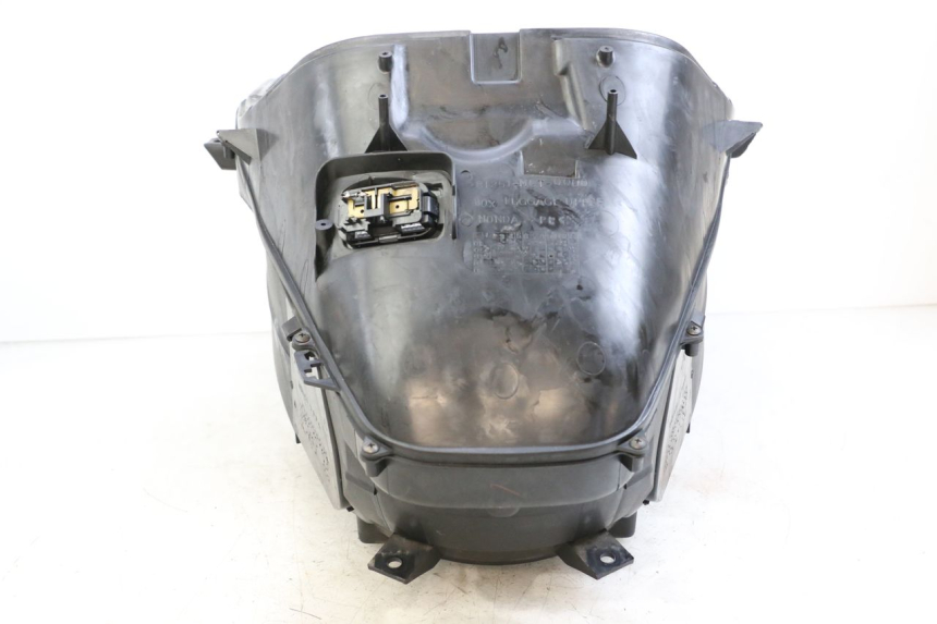 photo de KUFER POD SIEDZENIEM HONDA FJS SILVER WING SILVERWING 400 (2005 - 2008) - Zoom stanu zużycia